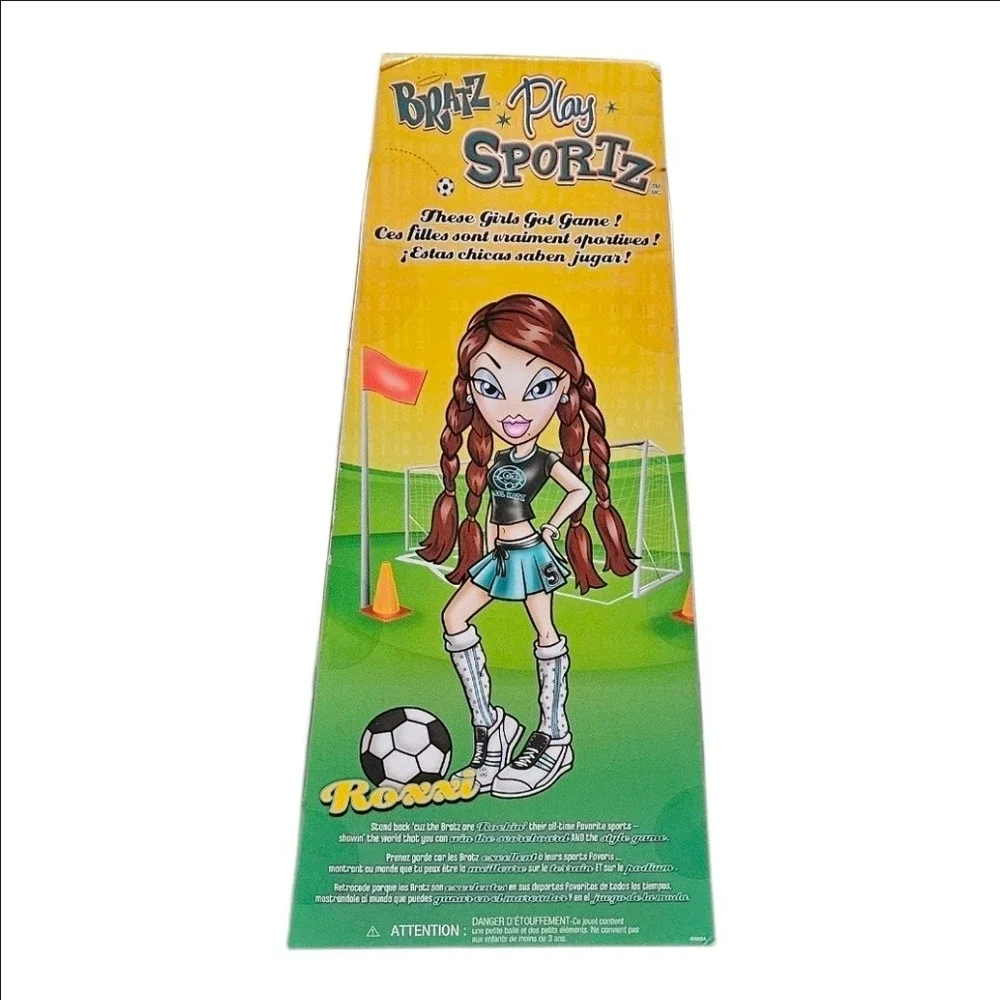 Bratz Play Sportz Roxxi Slammin Soccer Doll Ball Trophy New in Box 569558C3 MGA